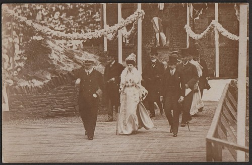 Royalty postcard king edward - royalty,